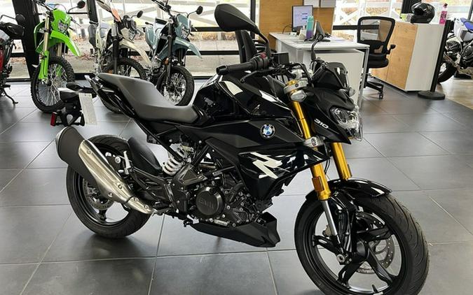 2025 BMW G 310 R Cosmic Black 2 310 R