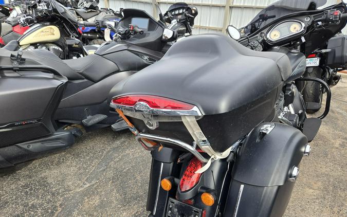 2017 INDIAN MOTORCYCLE CHIEFTAIN DARK HORSE THNDR BLACK SMOKE 49S