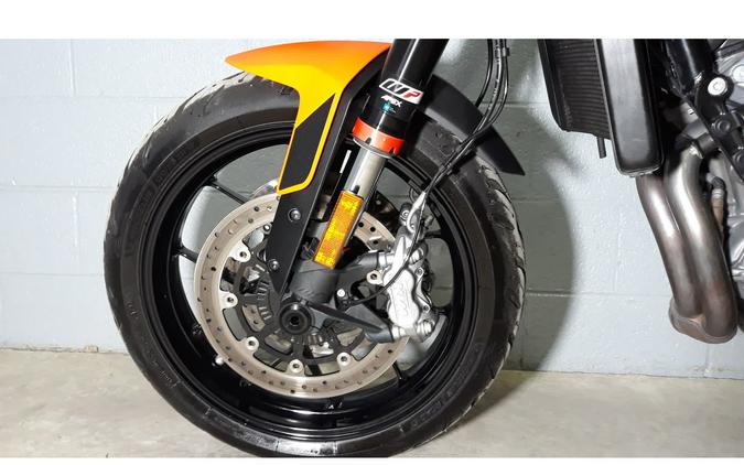 2022 890 DUKE - KTM