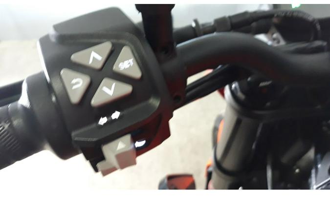 2022 890 DUKE - KTM