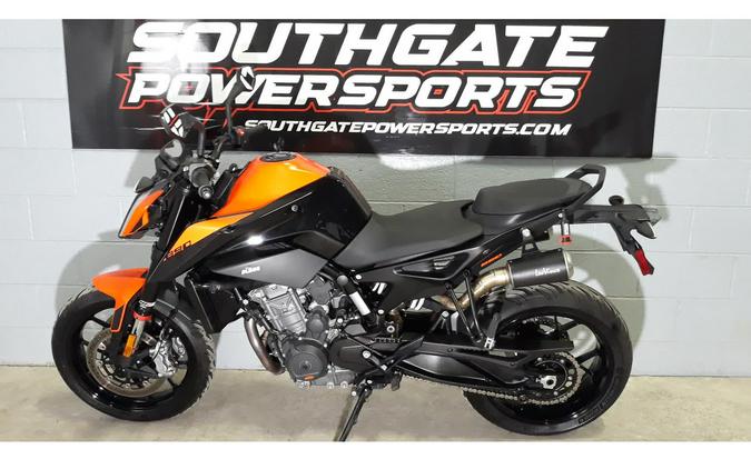 2022 890 DUKE - KTM