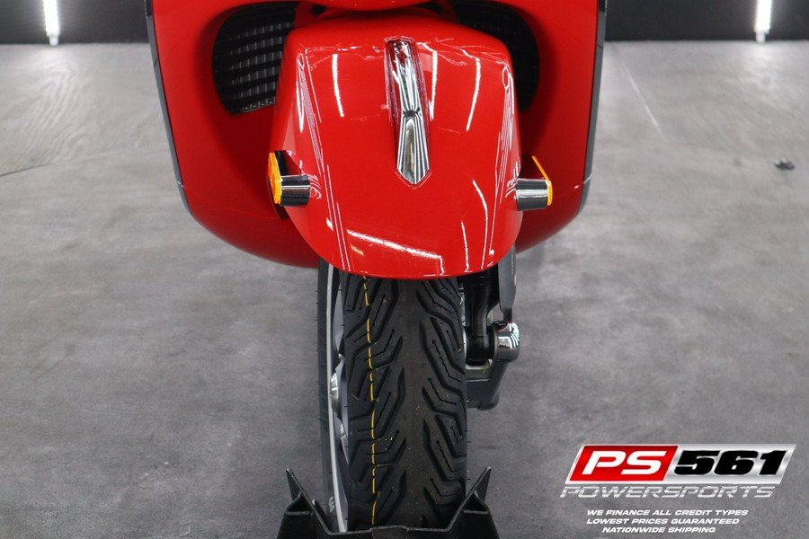 2024 Vespa GTS Super 300