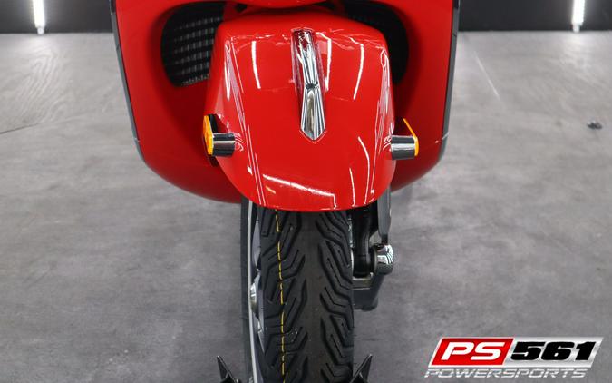 2024 Vespa GTS Super 300