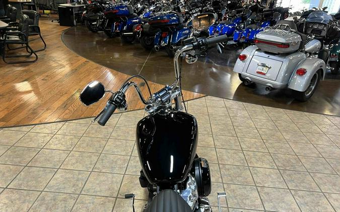 2024 Harley-Davidson Softail Standard Vivid Black