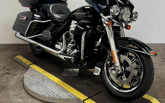 FLHTK 2014 Electra Glide® Ultra Limited