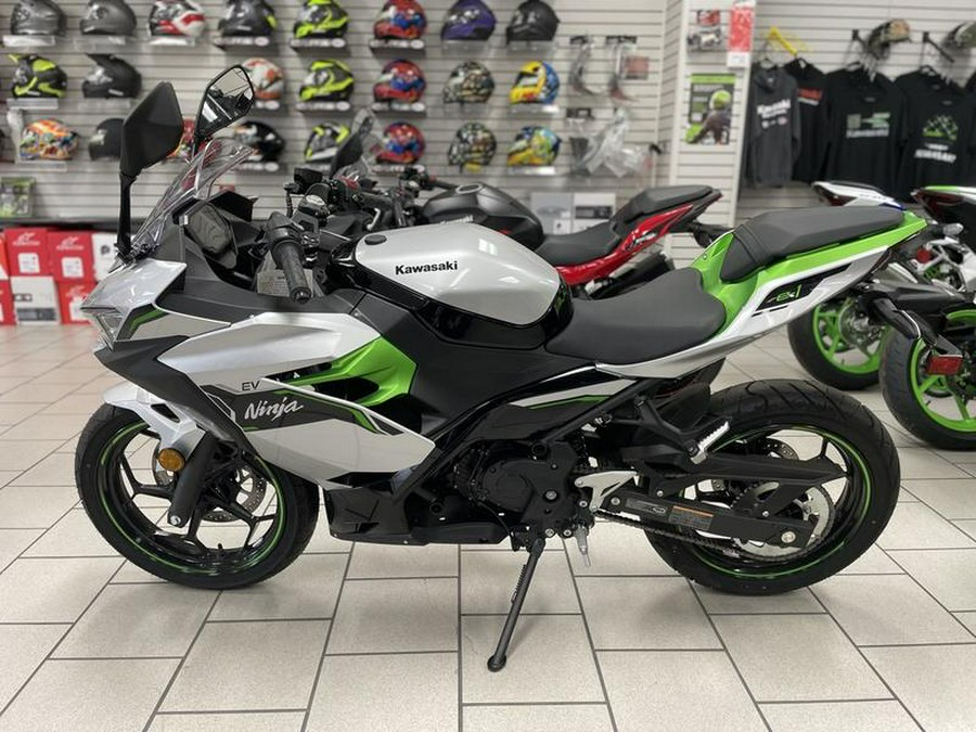 2024 Kawasaki Ninja® e-1 ABS