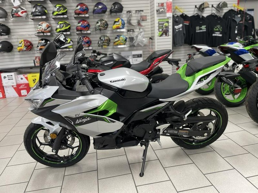 2024 Kawasaki Ninja® e-1 ABS