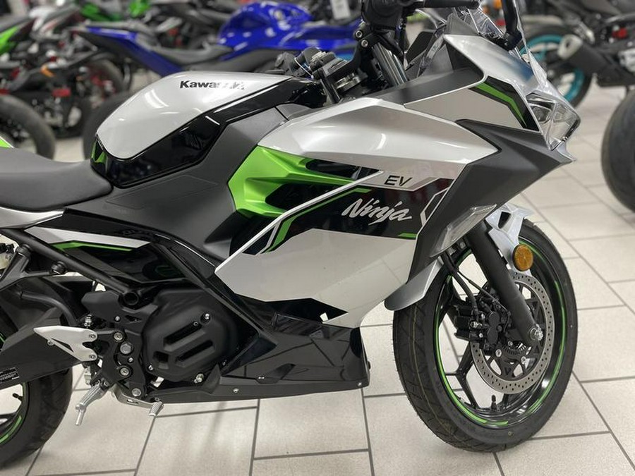 2024 Kawasaki Ninja® e-1 ABS