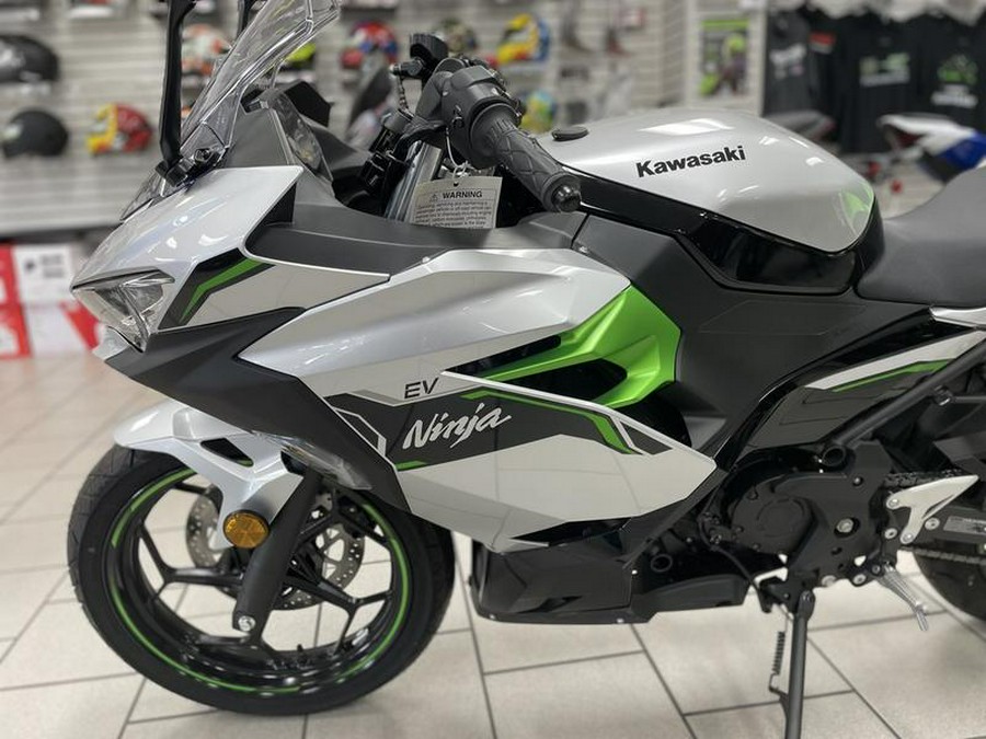 2024 Kawasaki Ninja® e-1 ABS