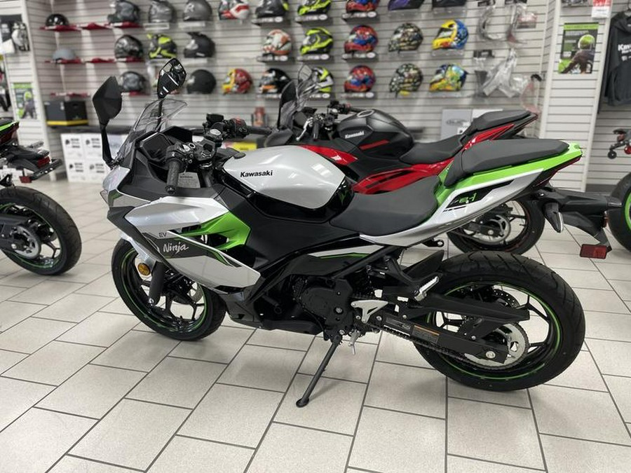 2024 Kawasaki Ninja® e-1 ABS