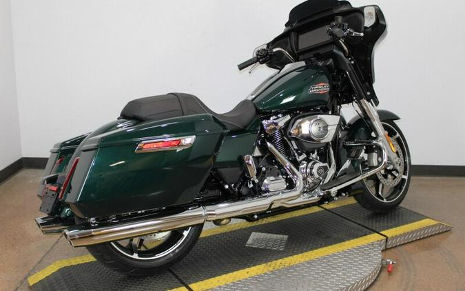 Harley-Davidson Street Glide® 2024 FLHX 84432169 ALPINE GREEN