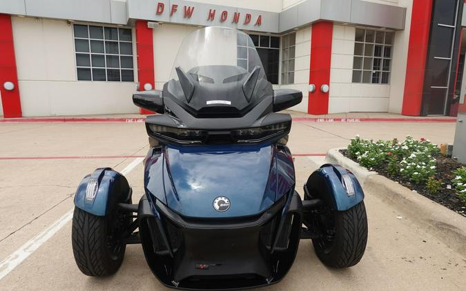 2022 Can-Am™ Spyder RT Base