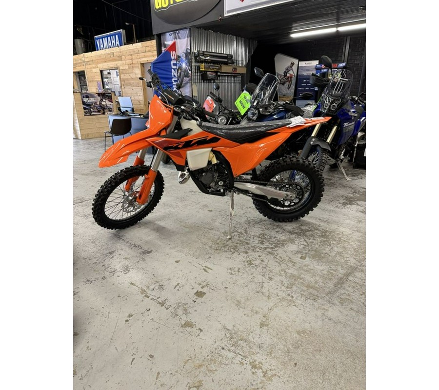 2025 KTM XC 125