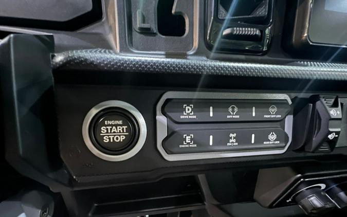 2026 Can-AM Defender Limited CAB HD11