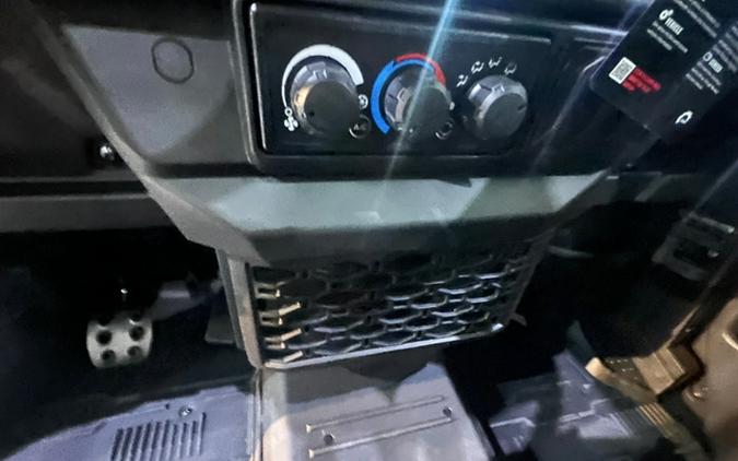 2026 Can-AM Defender Limited CAB HD11