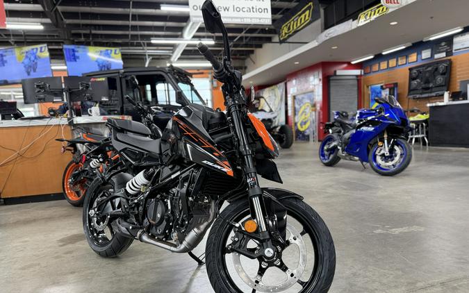 2026 KTM 250 Duke