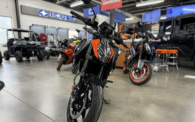 2026 KTM 250 Duke