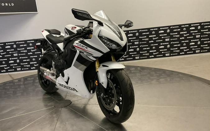 2027 HONDA CBR1000RR ABS - 74754H