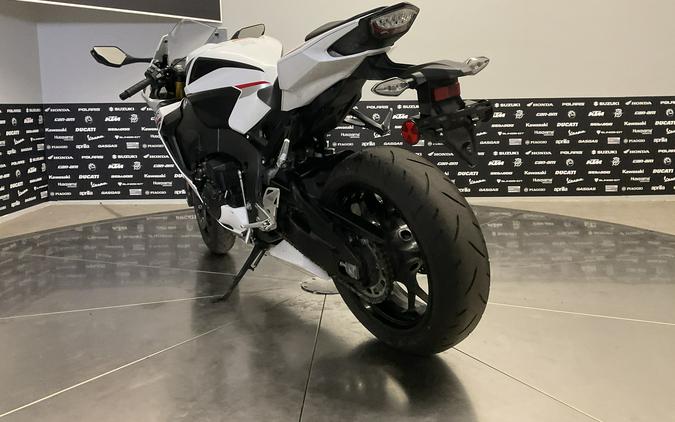 2027 HONDA CBR1000RR ABS - 74754H