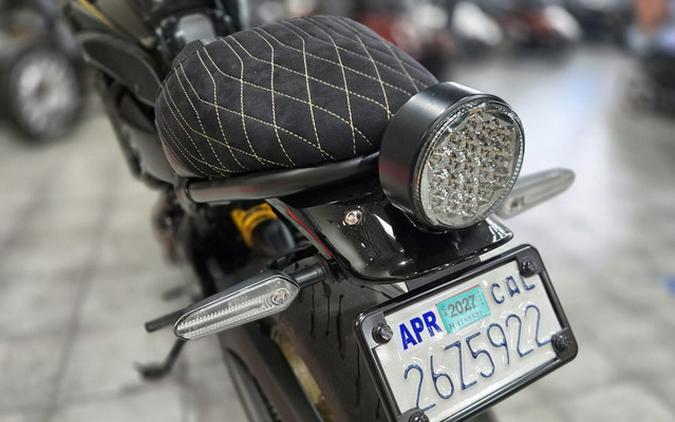 2024 Yamaha XSR700 CA