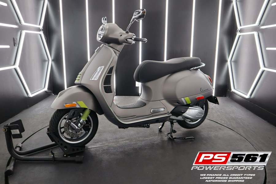 2024 Vespa GTS Super 300 Tech