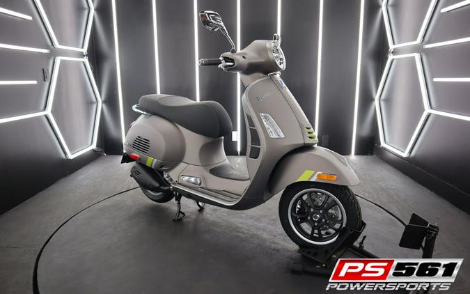 2024 Vespa GTS Super 300 Tech