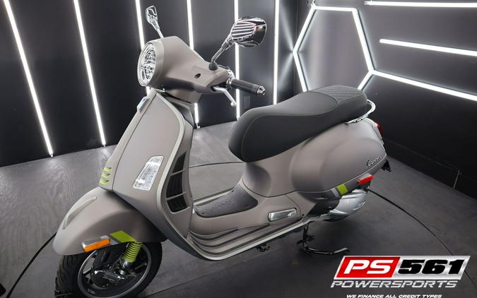 2024 Vespa GTS Super 300 Tech