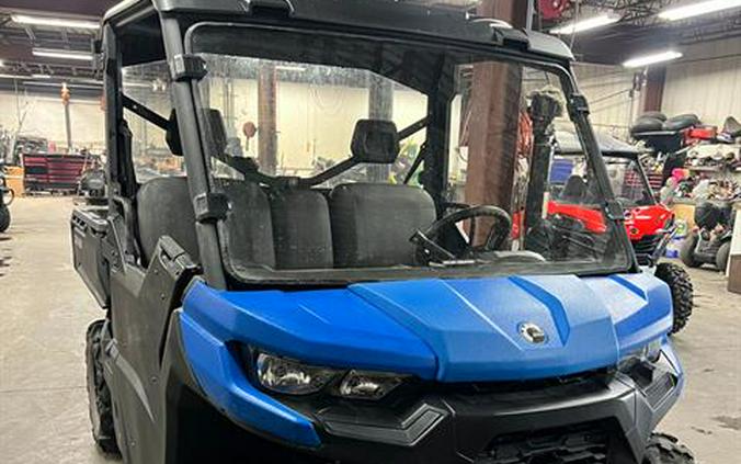 2023 Can-Am Defender DPS HD7