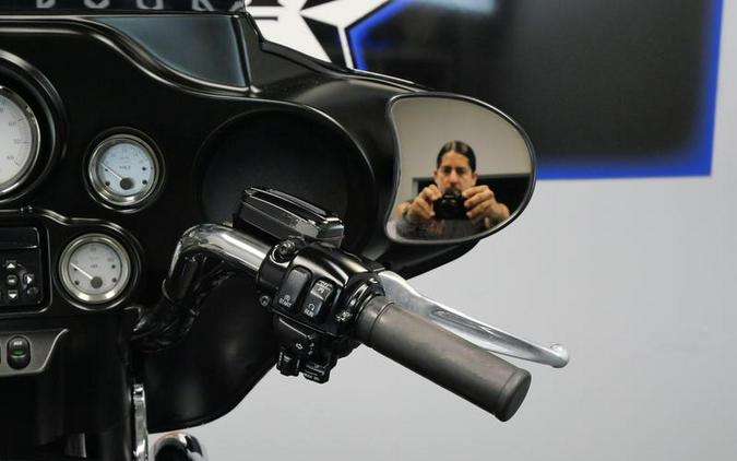 2009 Harley-Davidson® FLHX - Street Glide®