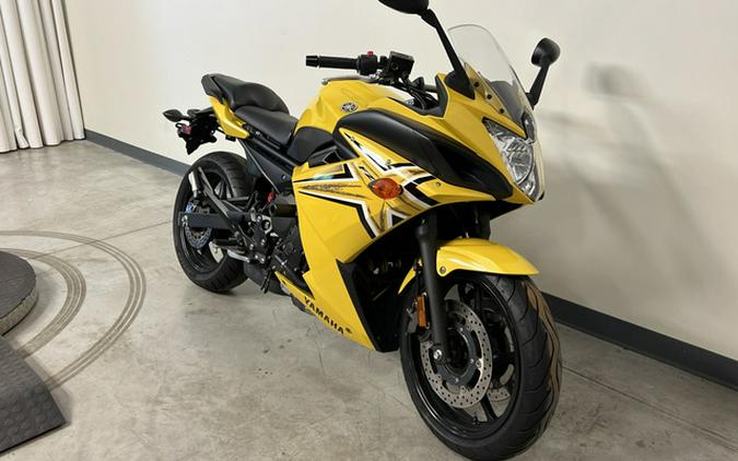 2009 Yamaha FZ 6 R