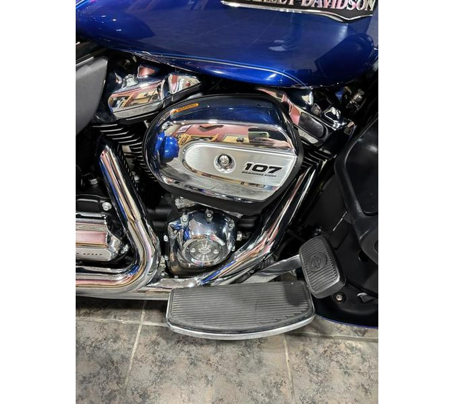 2017 Harley-Davidson® FLHTCUTG - Tri Glide® Ultra