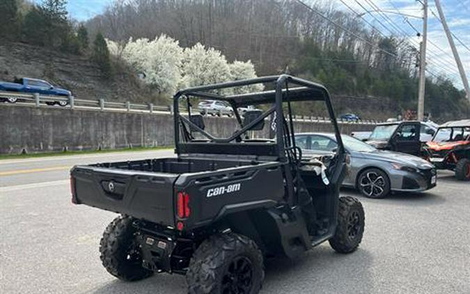 2023 Can-Am Defender DPS HD7