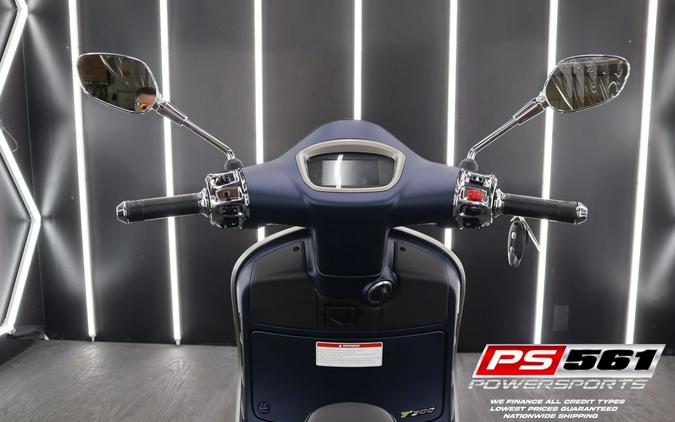 2024 Vespa GTS Super 300 Tech