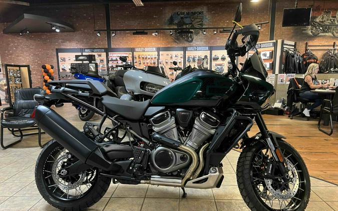 2024 Harley-Davidson Pan America™ 1250 Special Alpine Green