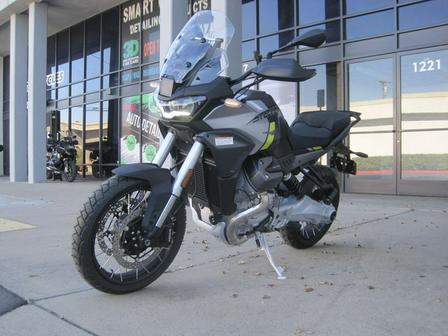 2024 Moto Guzzi Stelvio