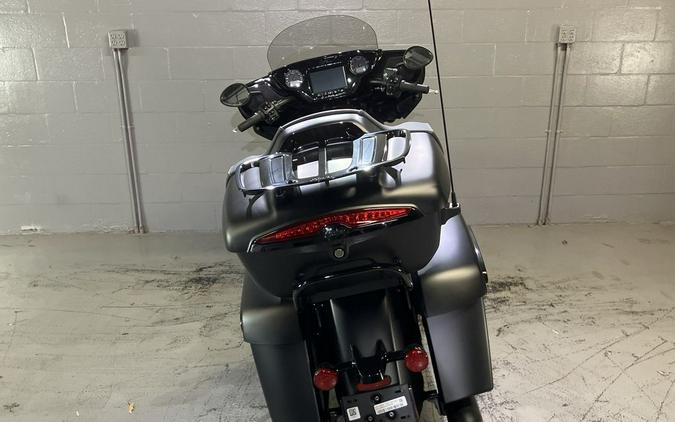 2025 Indian Motorcycle® Roadmaster® PowerPlus Dark Horse® w/PowerBand Black Smoke