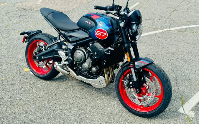 2026 Triumph Trident 660 Triple Tribute Edition Sapphire Black and Cobalt Blue