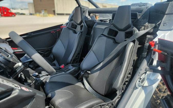 2025 Can-Am Maverick X3 DS Turbo Fiery Red & Hyper Silver