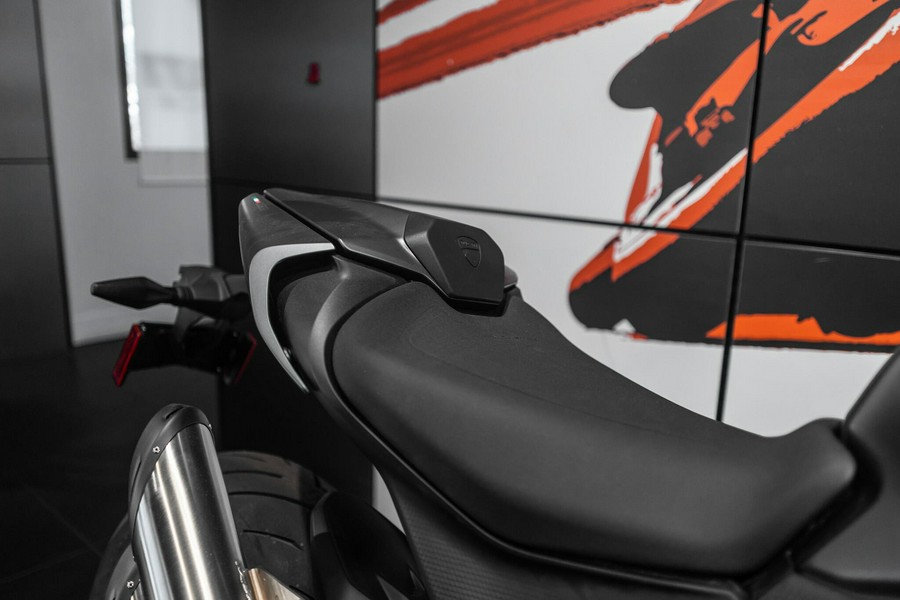 2025 Ducati Monster 937