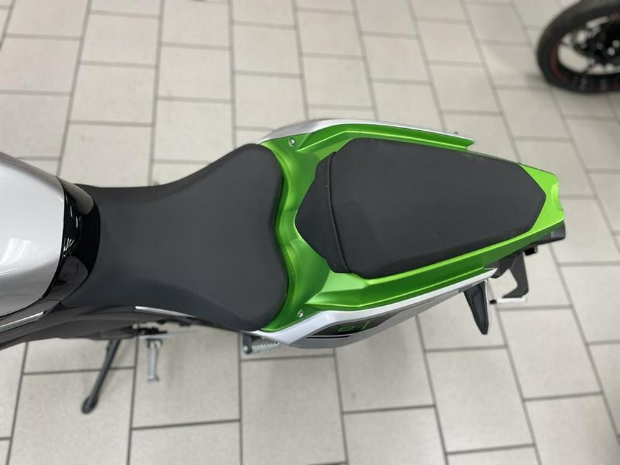 2024 Kawasaki Z e-1 ABS