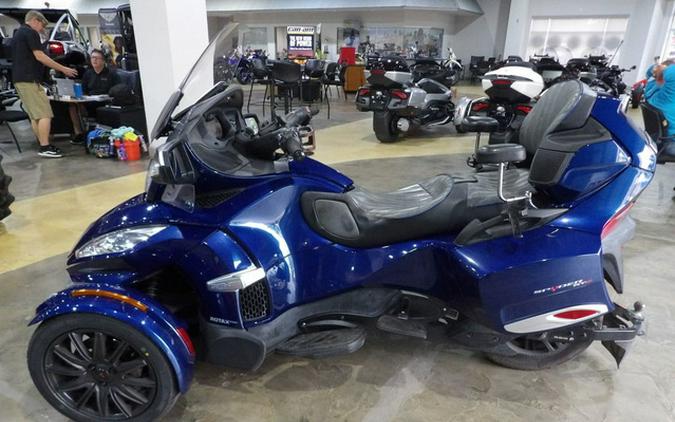 2017 Can-Am Spyder RT S 6-Speed Semi-Automatic (SE6)