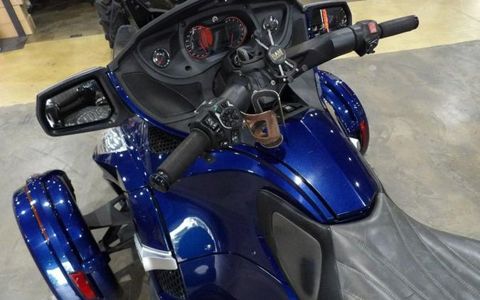 2017 Can-Am Spyder RT S 6-Speed Semi-Automatic (SE6)