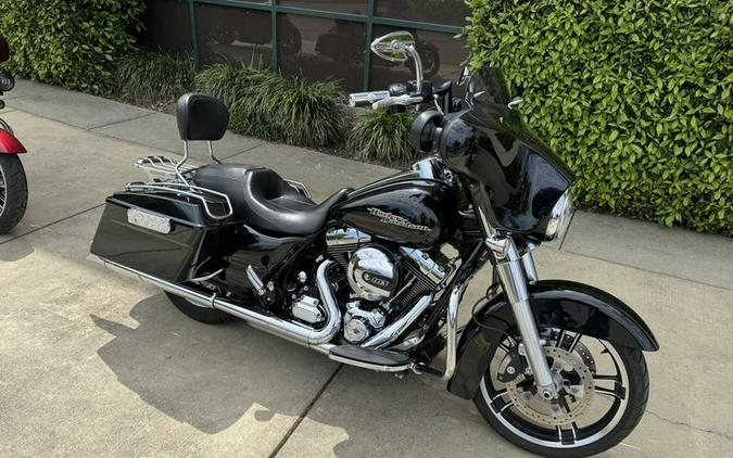 2013 Harley-Davidson® FLHX - Street Glide®