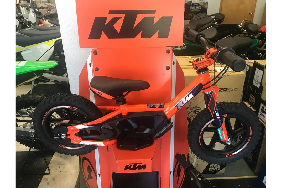 2024 STACYC 12" - 12eDrive KTM Team Edition