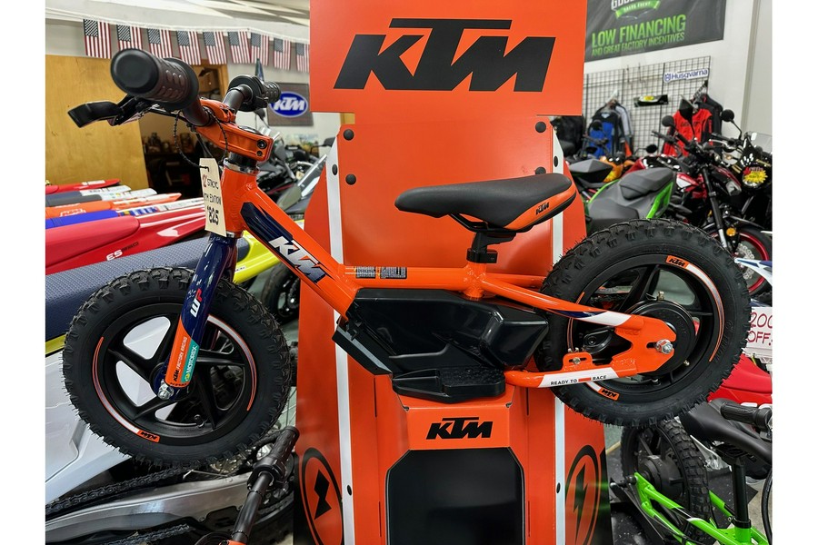 2024 STACYC 12" - 12eDrive KTM Team Edition