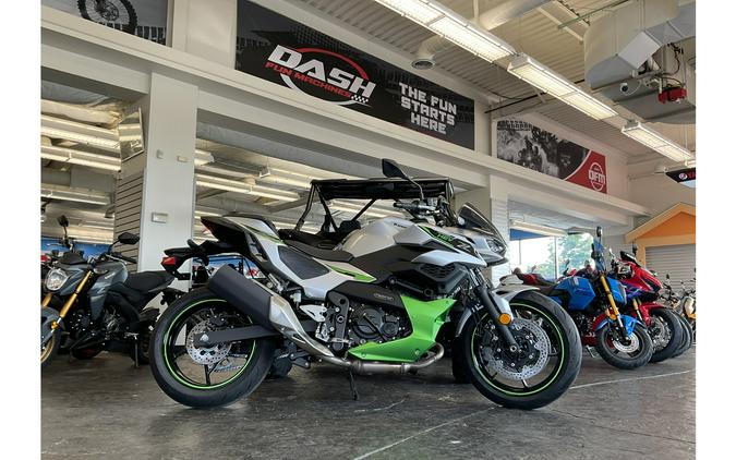 2024 Kawasaki Z7 Hybrid ABS