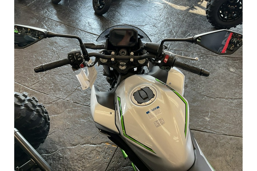 2024 Kawasaki Z7 Hybrid ABS