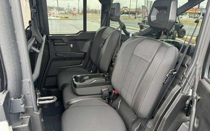 2026 Can-Am Defender MAX Limited HD11