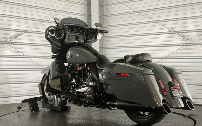 2018 Harley-Davidson® FLHXSE - CVO™ Street Glide®