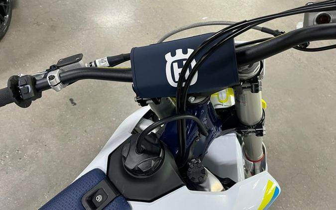 2025 Husqvarna TC 300